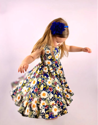Daisy Blue Twirl